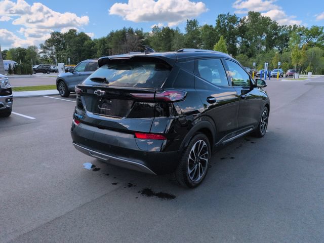 Used 2022 Chevrolet Bolt EUV Premier w/ Sun & Sound Package FWD image 7