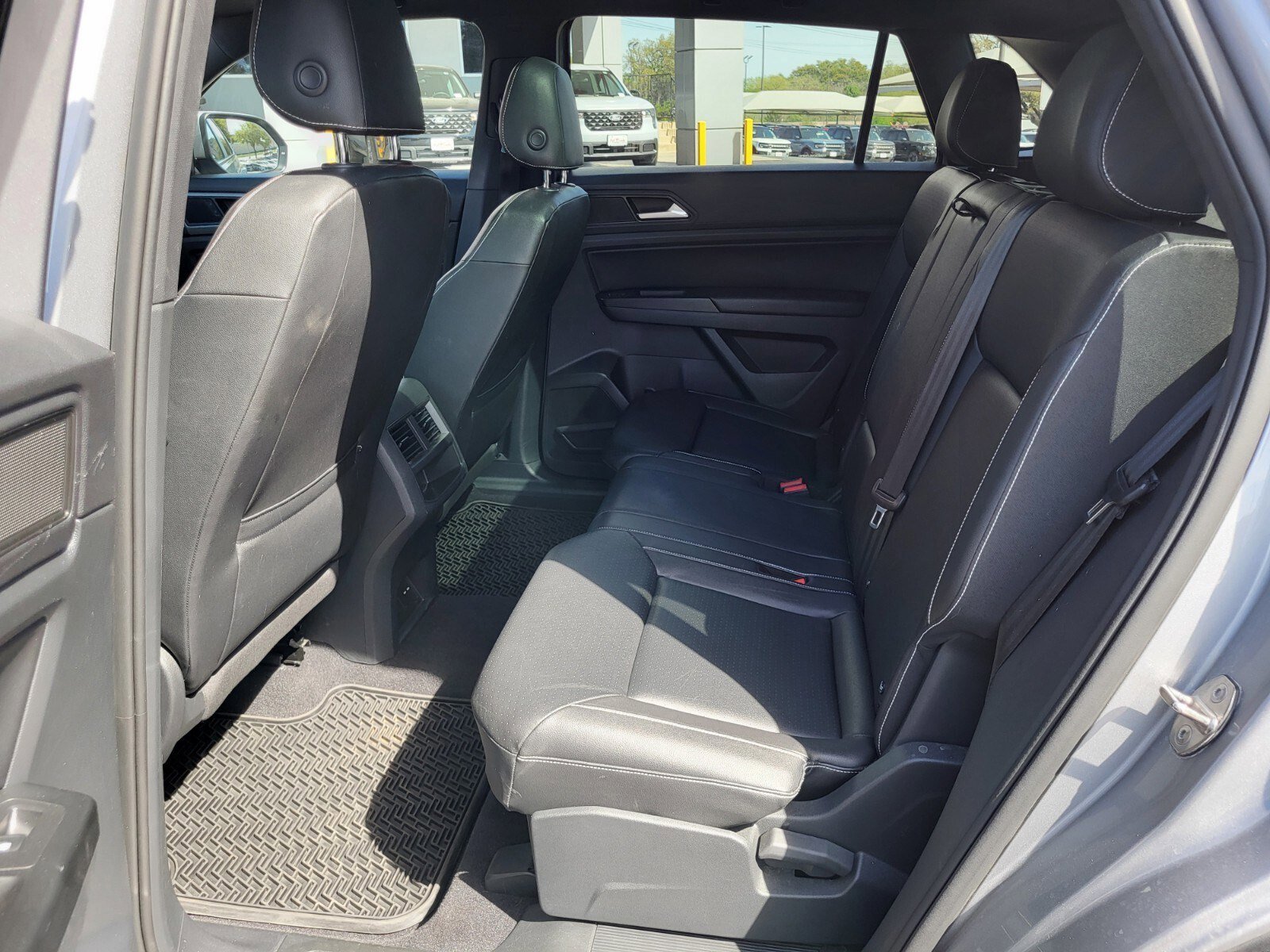 Used 2020 Volkswagen Atlas Cross Sport SEL image 17