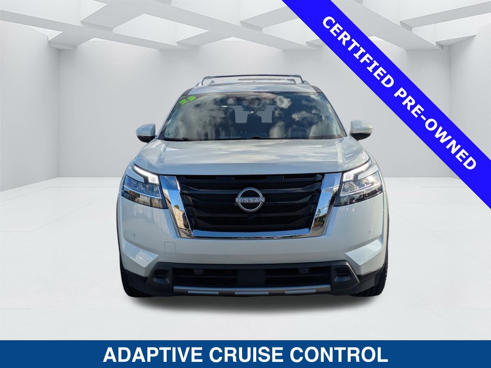 Used 2023 Nissan Pathfinder Platinum image 8