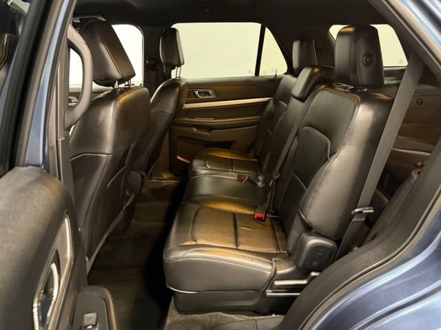 Certified 2018 Ford Explorer XLT w/ Equipment Group 202A FWD image 34