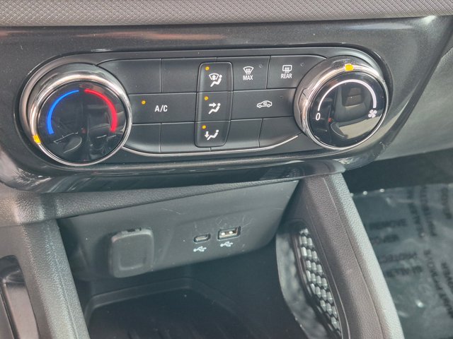 Used 2025 Chevrolet TrailBlazer LT AWD/4WD image 20