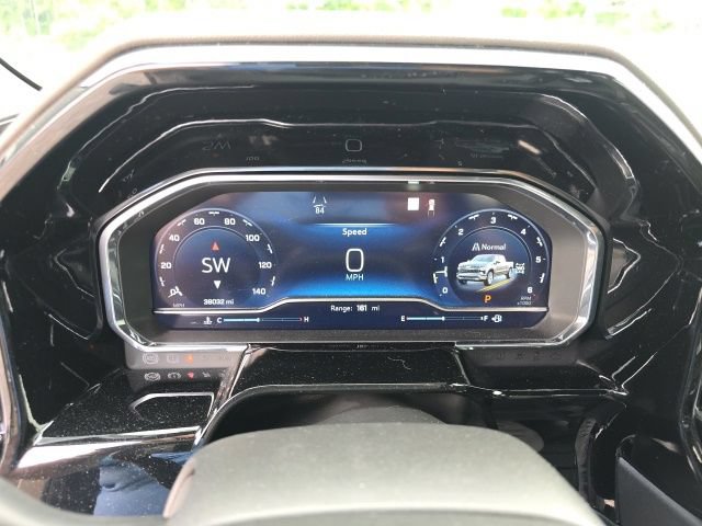 Used 2022 Chevrolet Silverado 1500 ZR2 w/ Technology Package AWD/4WD image 9