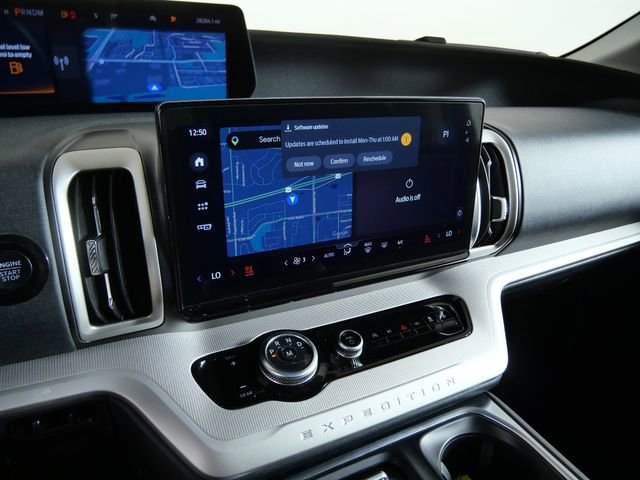 Certified 2025 Ford Expedition Active AWD/4WD image 22