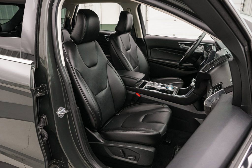 Certified 2022 Ford Edge Titanium image 20