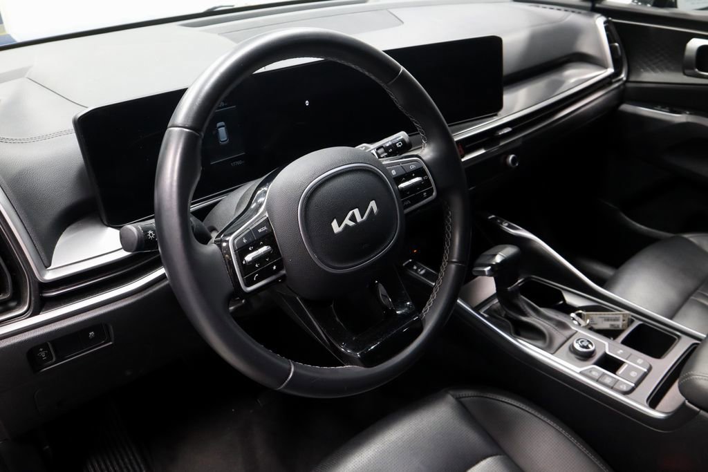 Used 2025 Kia Sorento S w/ Panoramic Sunroof Package FWD image 26