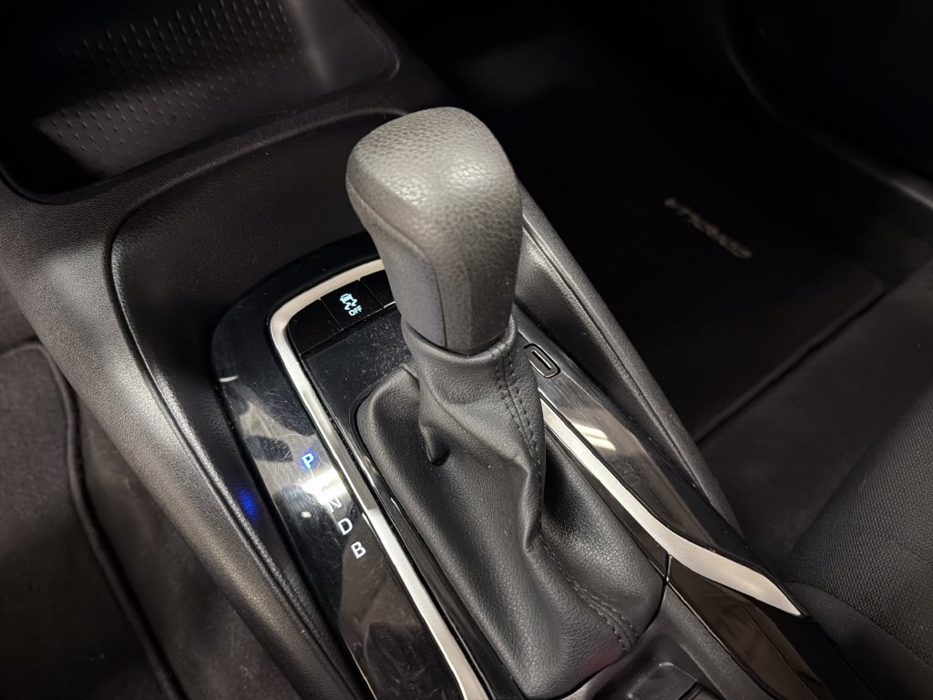 Used 2020 Toyota Corolla LE FWD image 27