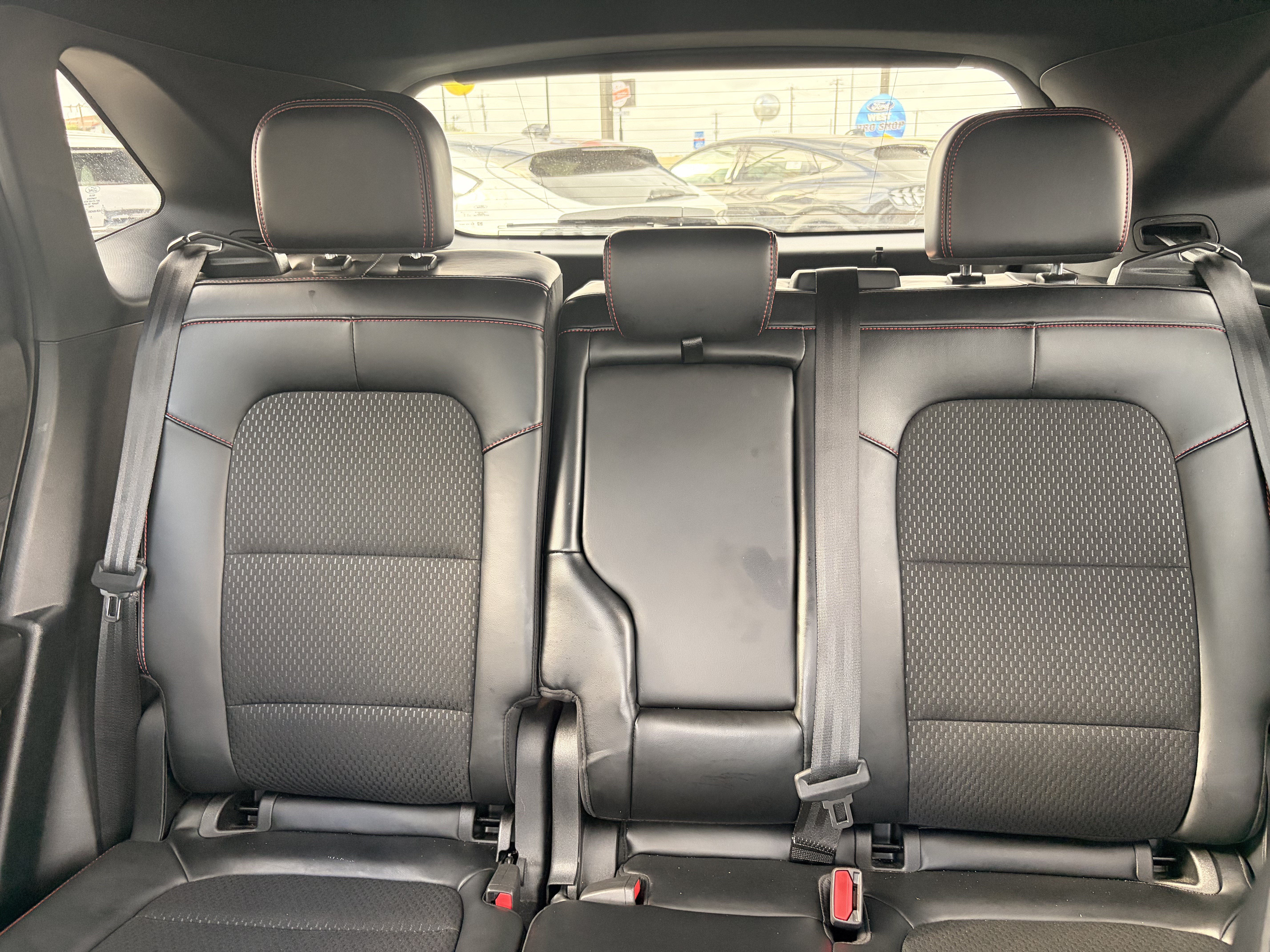 Certified 2025 Ford Escape ST-Line Select AWD/4WD image 19