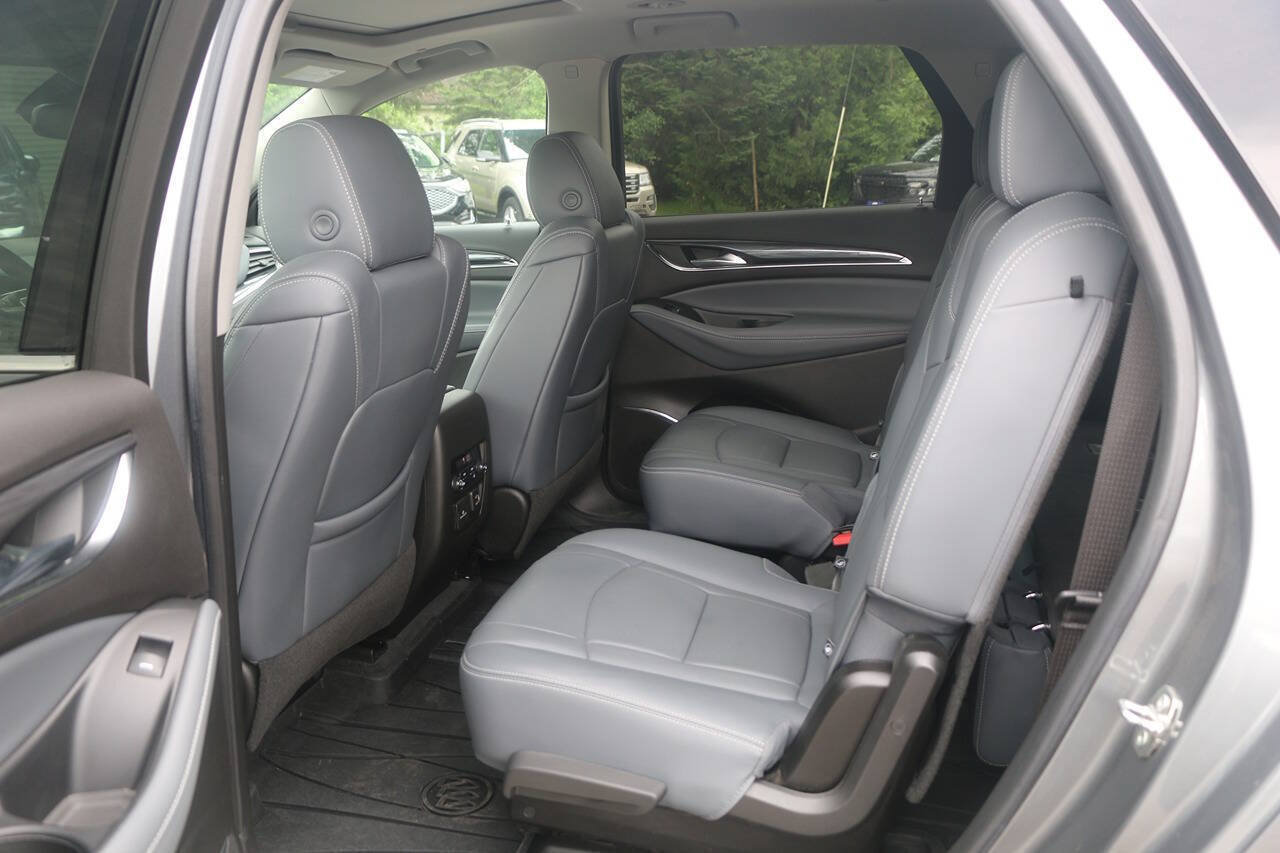 Used 2021 Buick Enclave Premium w/ Sun and Sites Package AWD/4WD image 15