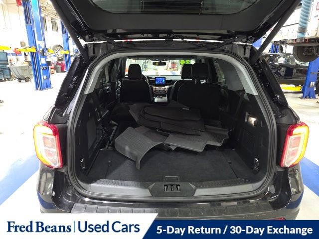 Certified 2024 Ford Explorer XLT w/ Equipment Group 202A image 10