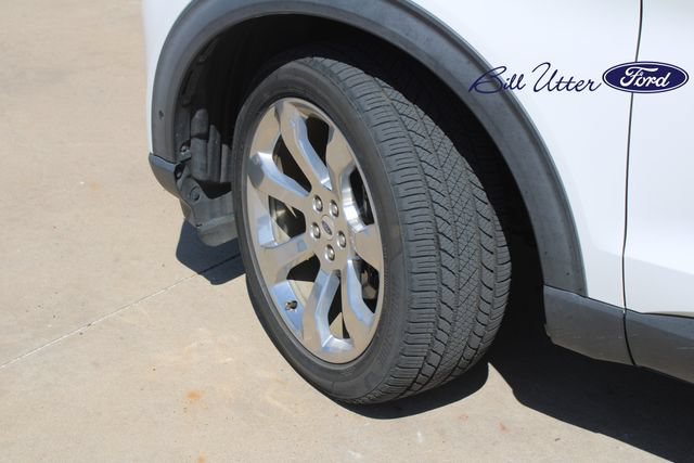 Certified 2020 Ford Explorer Platinum w/ Premium Technology Package AWD/4WD image 9