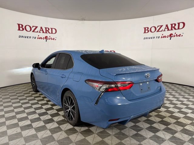 Used 2024 Toyota Camry SE FWD image 6
