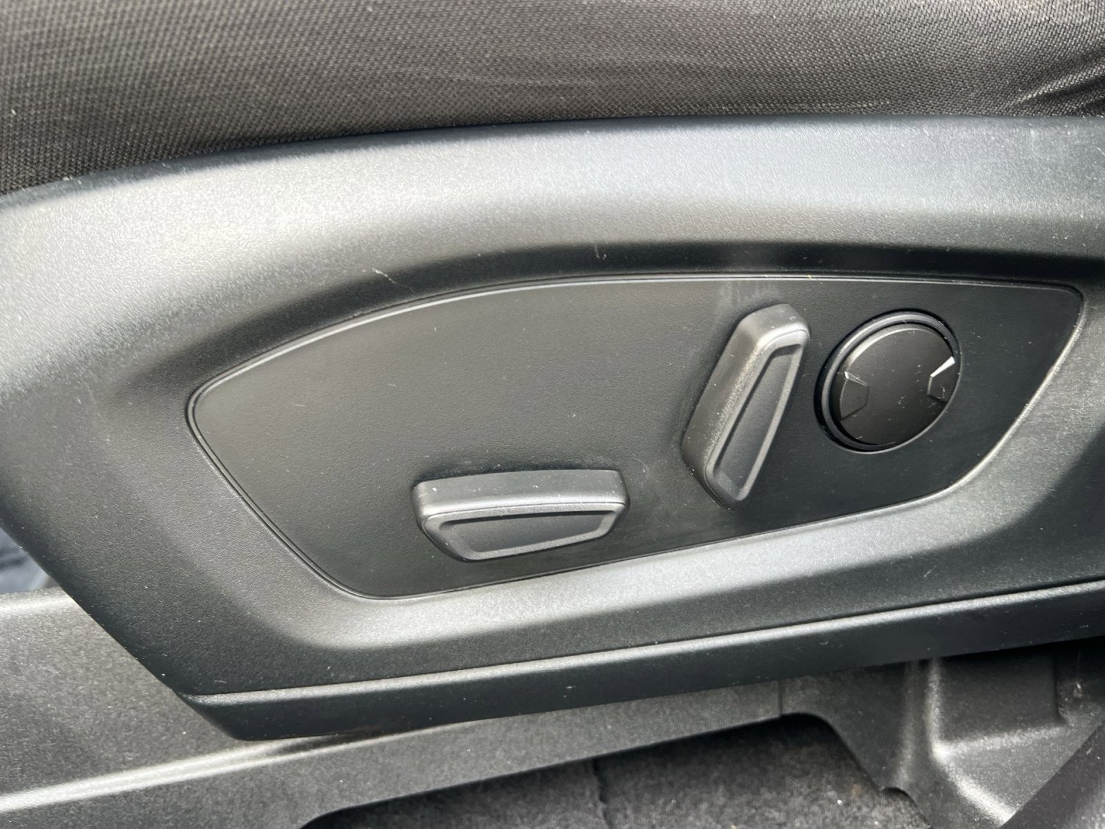 Certified 2021 Ford Explorer XLT image 14