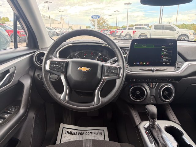 Used 2025 Chevrolet Blazer LT FWD image 13