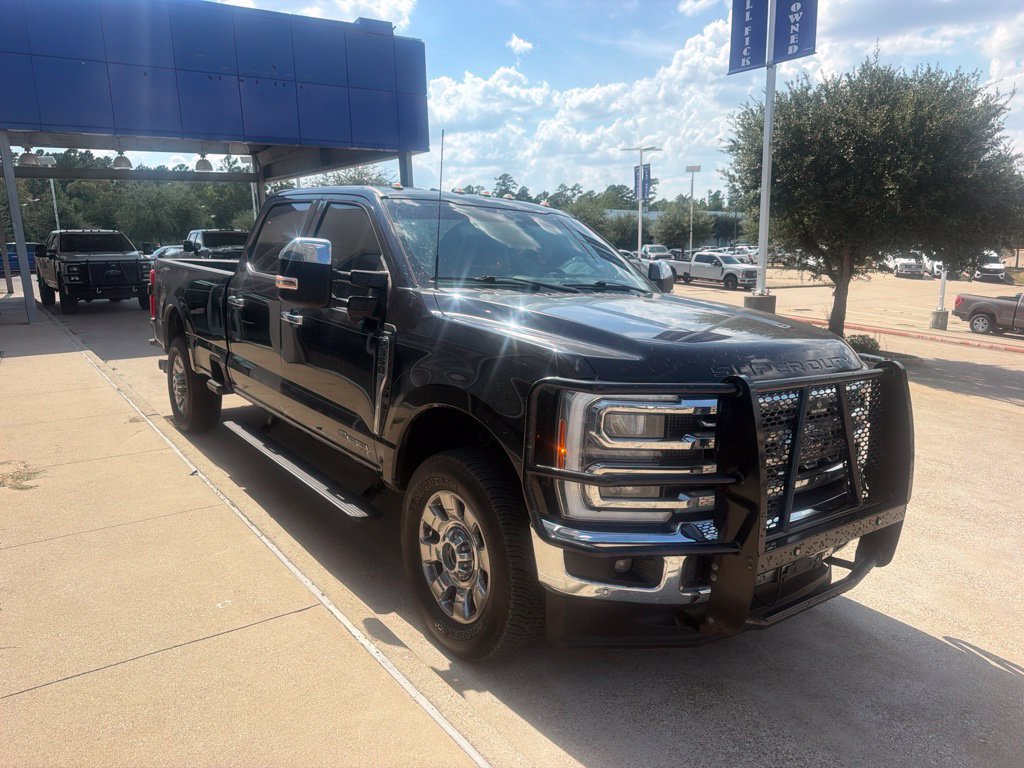 Certified 2023 Ford F350 Lariat w/ Lariat Ultimate Package AWD/4WD image 4