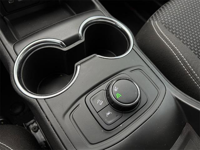 Used 2023 GMC Terrain SLE image 26