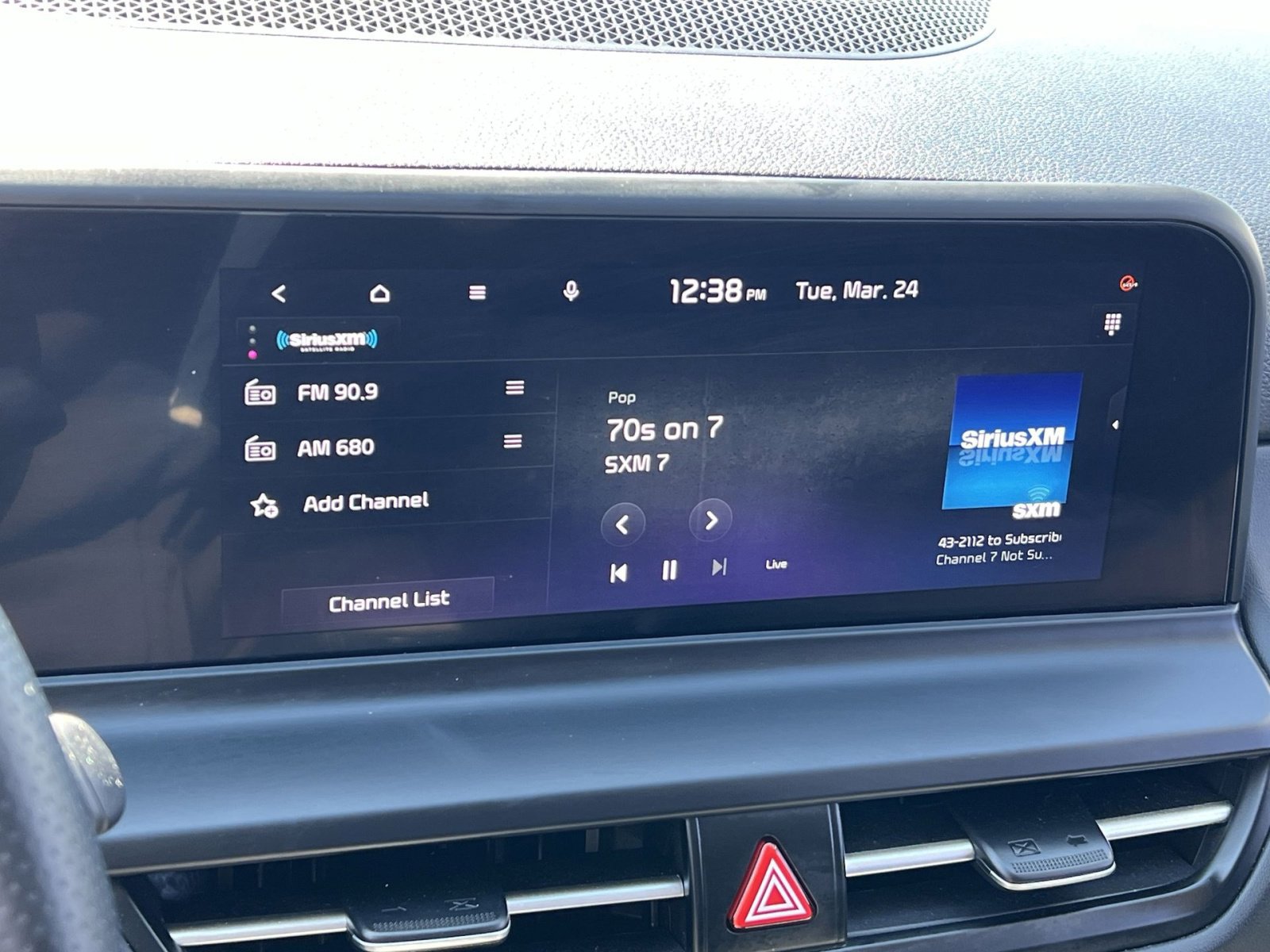 Used 2024 Kia Seltos SX w/ SX Sunroof Package image 18