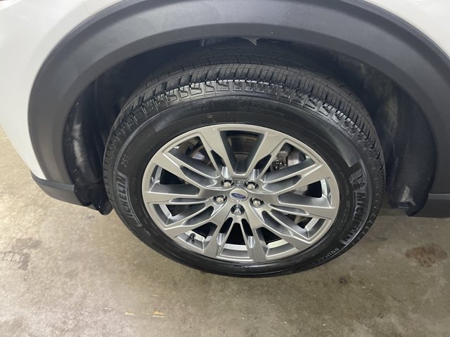 Certified 2025 Ford Explorer Active w/ Active Comfort Package AWD/4WD image 11