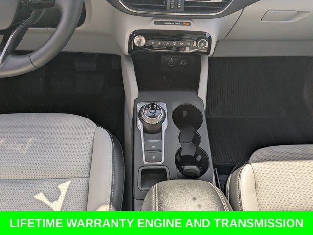 Certified 2024 Ford Escape Platinum AWD/4WD image 20