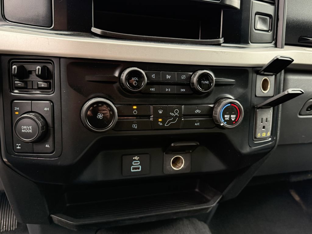 Certified 2023 Ford F350 XLT w/ FX4 Off-Road Package AWD/4WD image 13