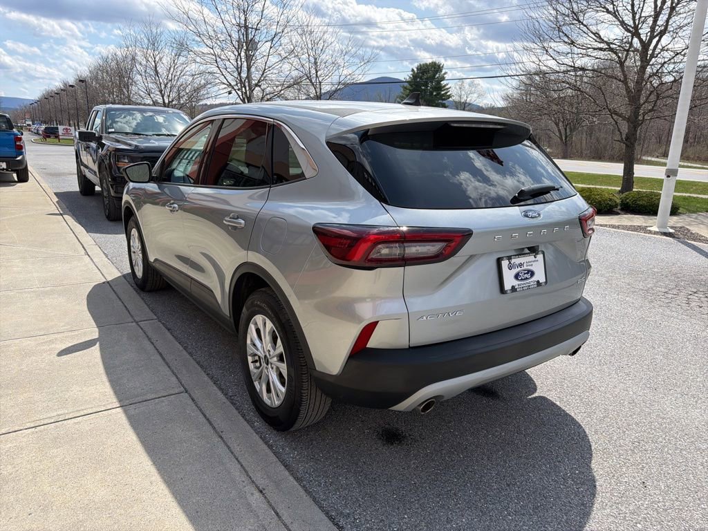 Certified 2023 Ford Escape Active AWD/4WD image 5