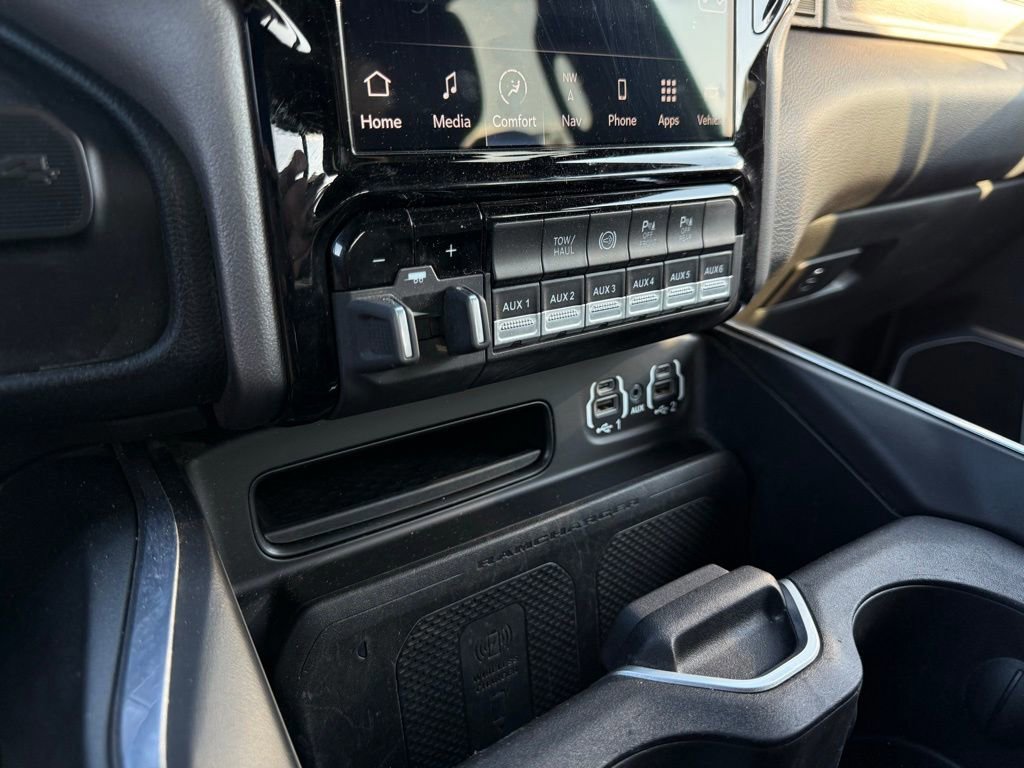 Used 2022 RAM 3500 Laramie image 19