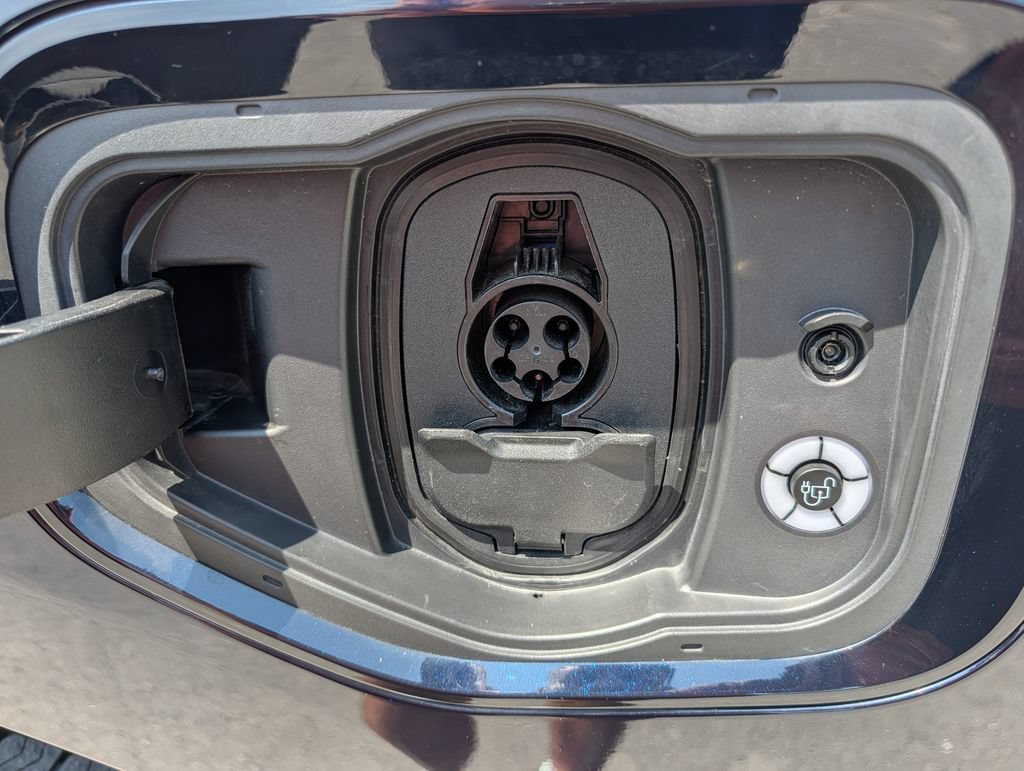 Certified 2025 Ford F150 Lightning Flash AWD/4WD image 36