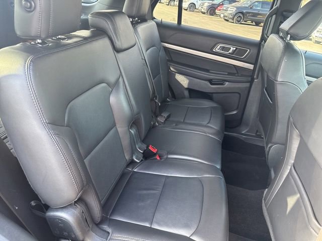 Certified 2018 Ford Explorer XLT w/ Equipment Group 202A image 13