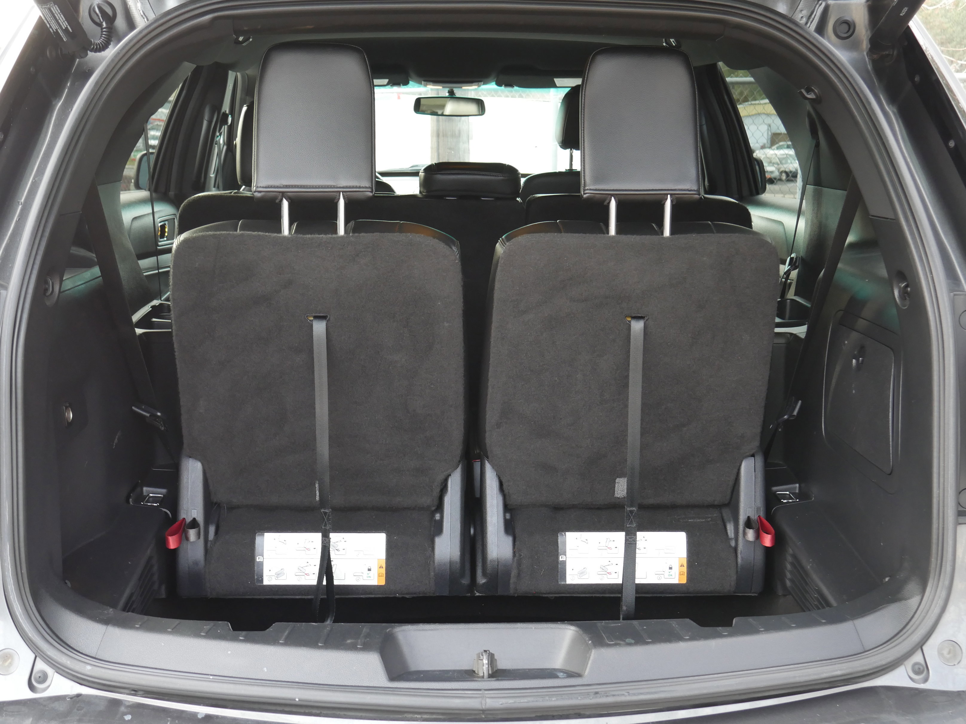 Certified 2017 Ford Explorer XLT w/ Equipment Group 202A image 23