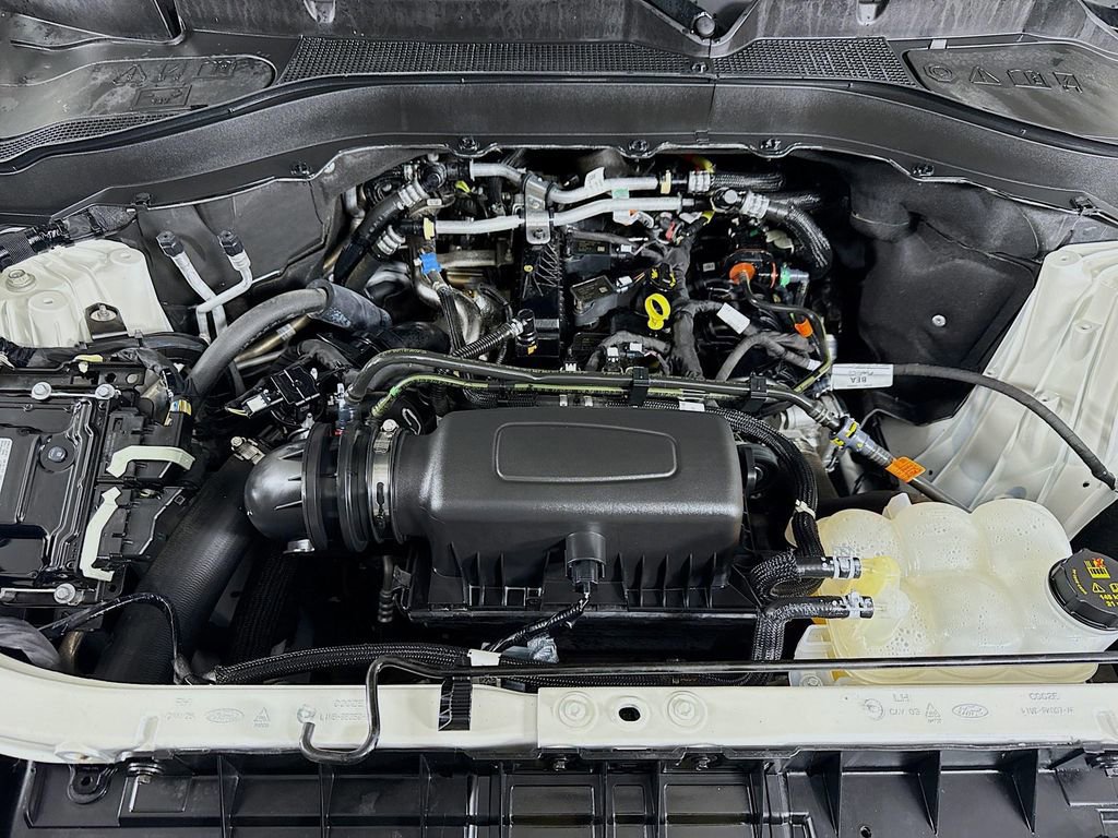 Certified 2023 Ford Explorer XLT w/ Equipment Group 202A image 32