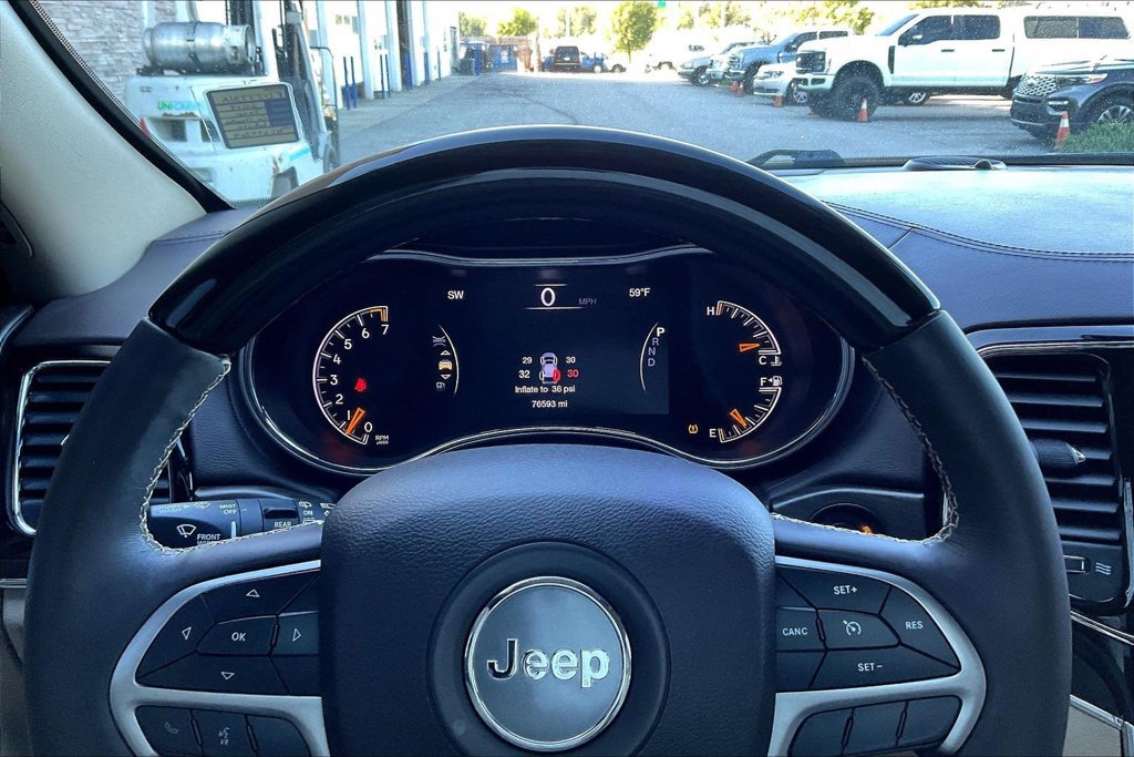 Used 2019 Jeep Grand Cherokee Overland RWD image 13