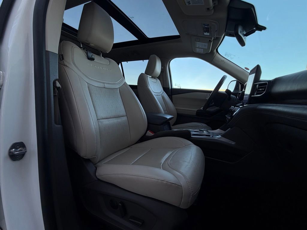 Certified 2023 Ford Explorer Platinum w/ Technology Package image 25