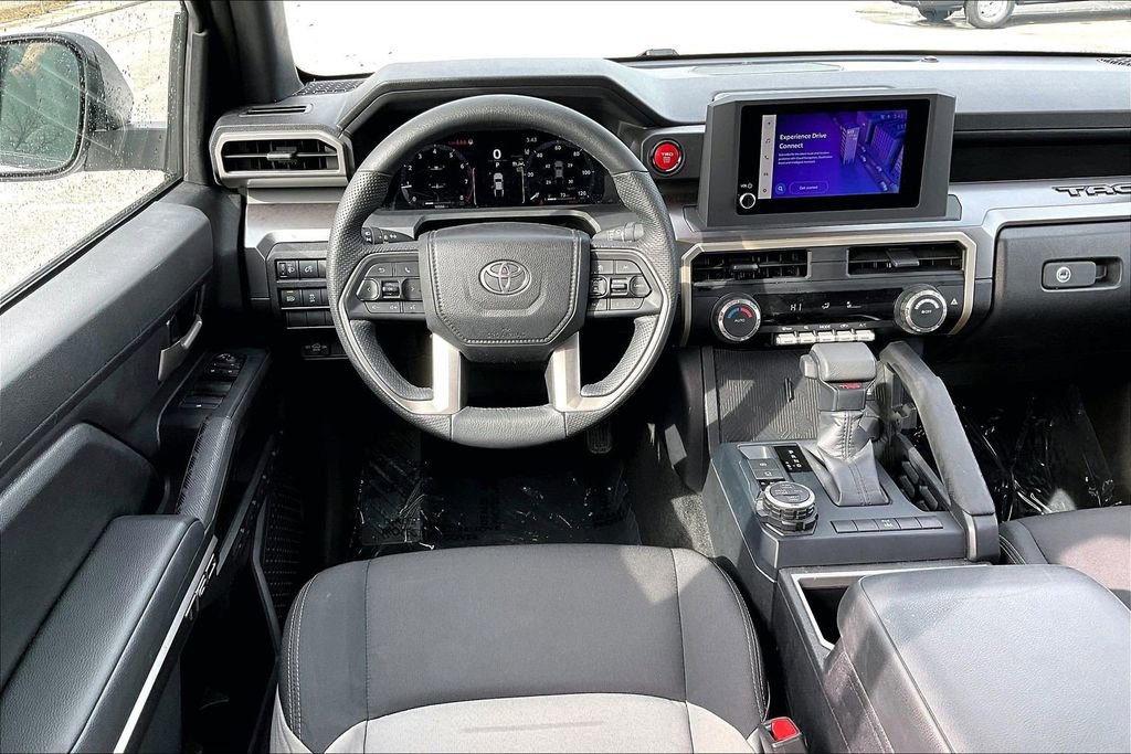 Used 2025 Toyota Tacoma TRD Off-Road AWD/4WD image 5