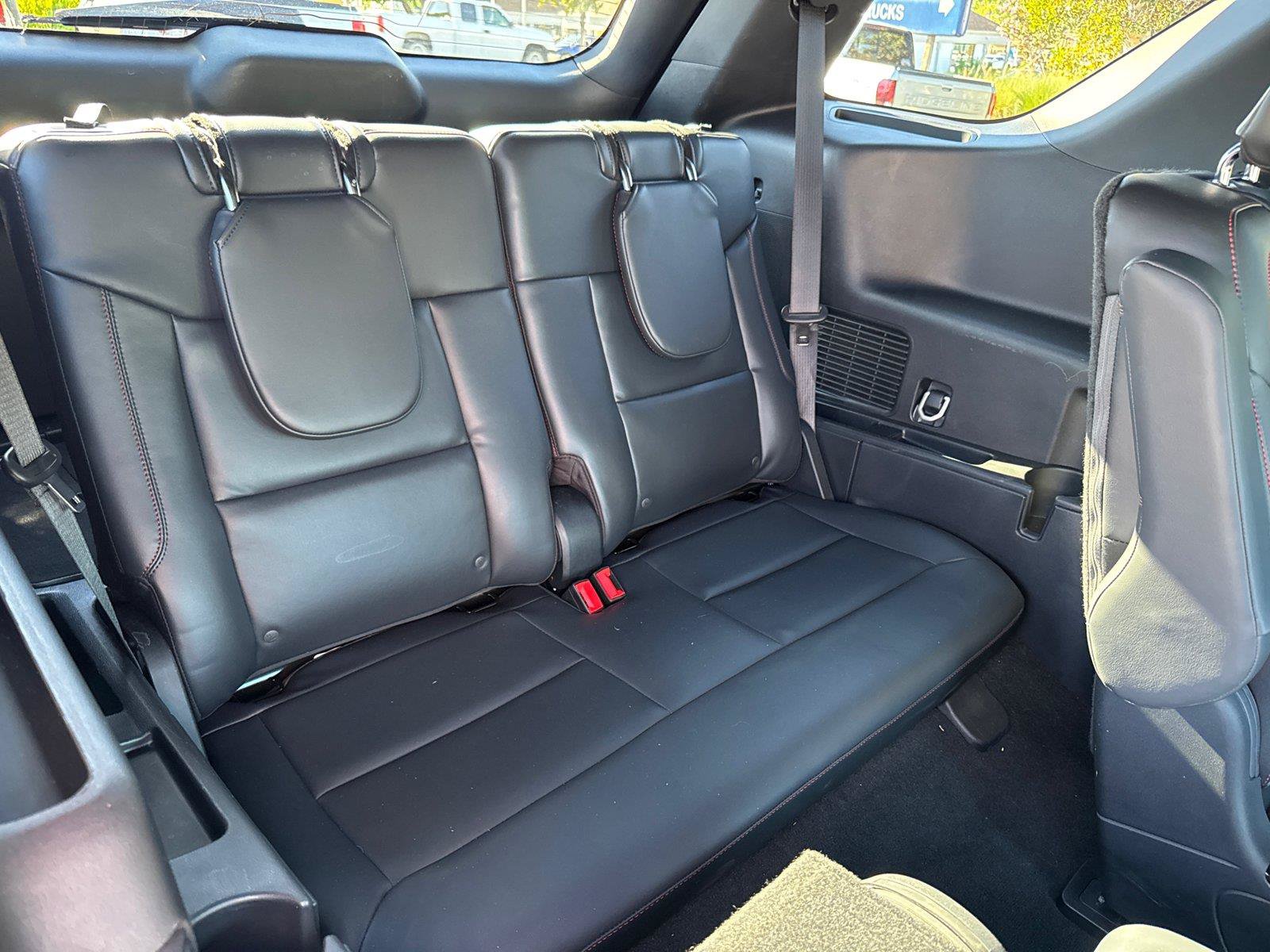 Certified 2025 Ford Explorer ST-Line w/ Premium Package RWD image 20