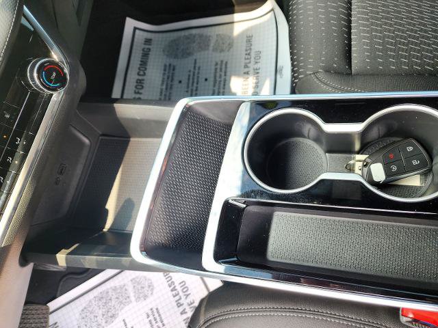 Used 2025 Chevrolet Equinox LT w/ Safety and Technology Package FWD image 15