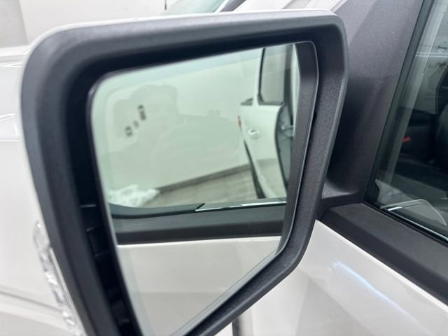 Certified 2025 Ford F150 Lariat w/ Equipment Group 502A High image 40