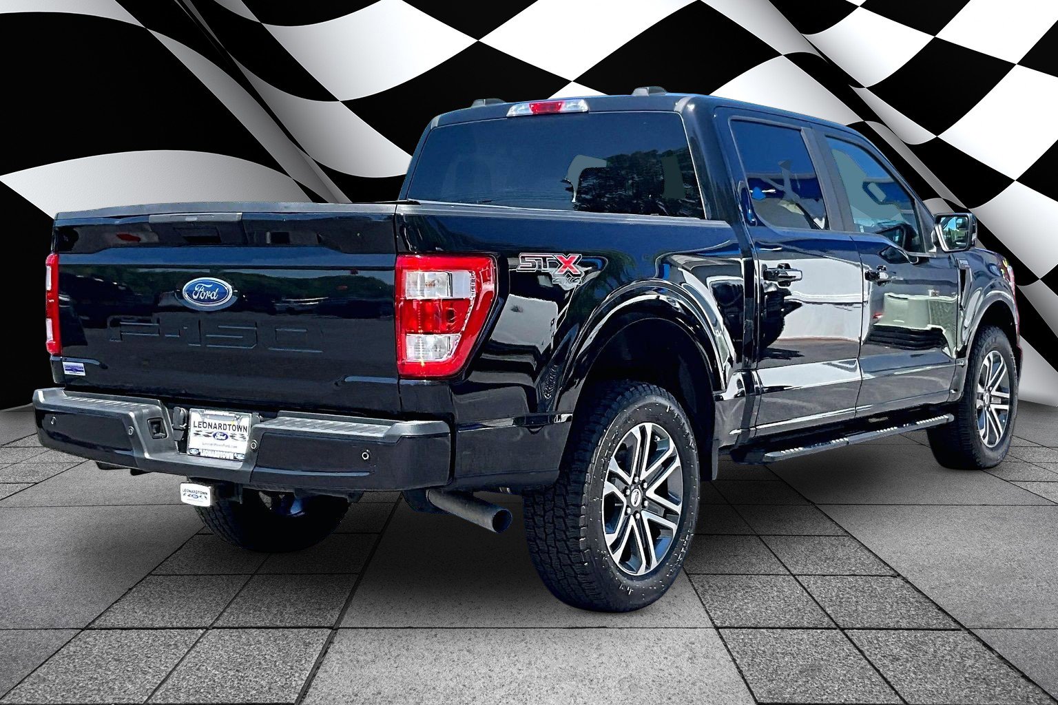 Certified 2022 Ford F150 XL w/ STX Appearance Package AWD/4WD image 2