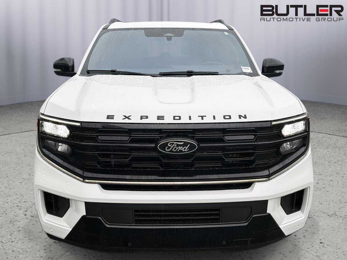 Certified 2025 Ford Expedition Platinum w/ Stealth Appearance Package AWD/4WD image 8