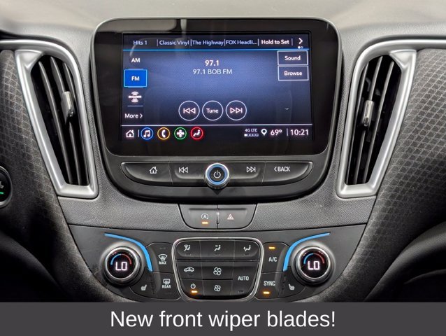 Used 2025 Chevrolet Malibu LT FWD image 5