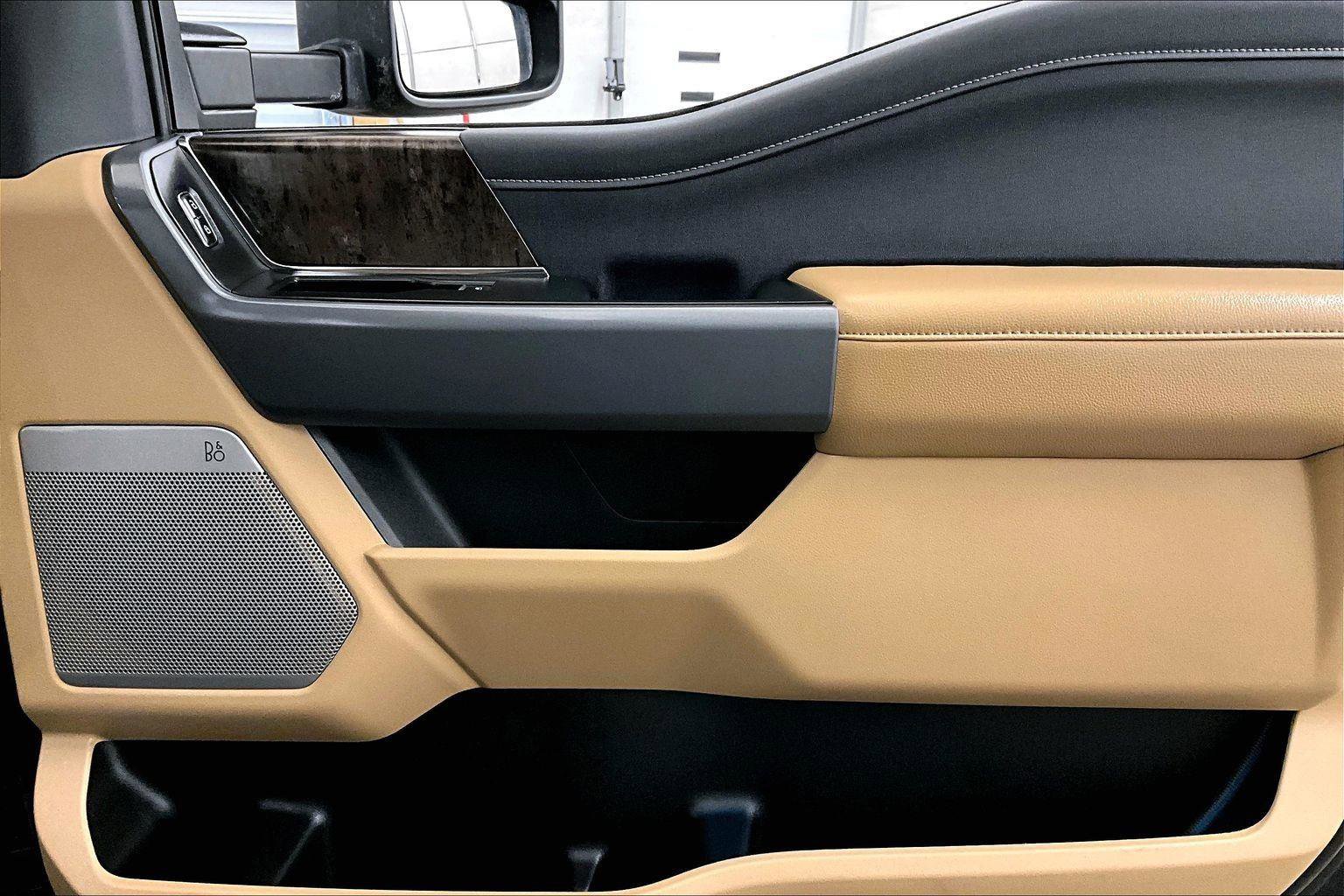 Certified 2025 Ford F250 Lariat w/ Lariat Ultimate Package image 23