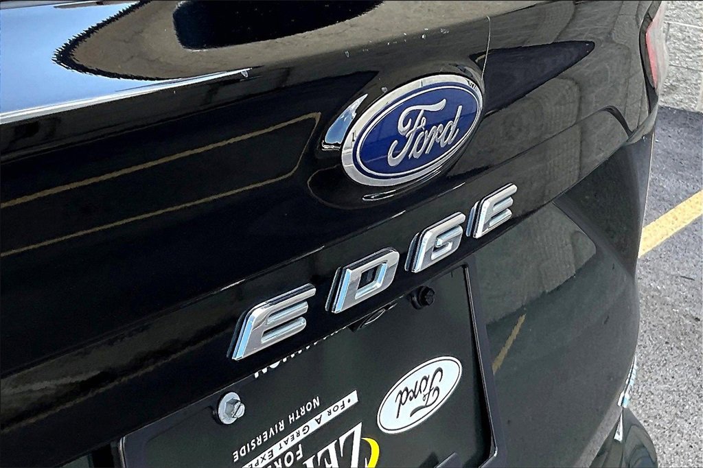 Certified 2022 Ford Edge SEL w/ Convenience Package image 30
