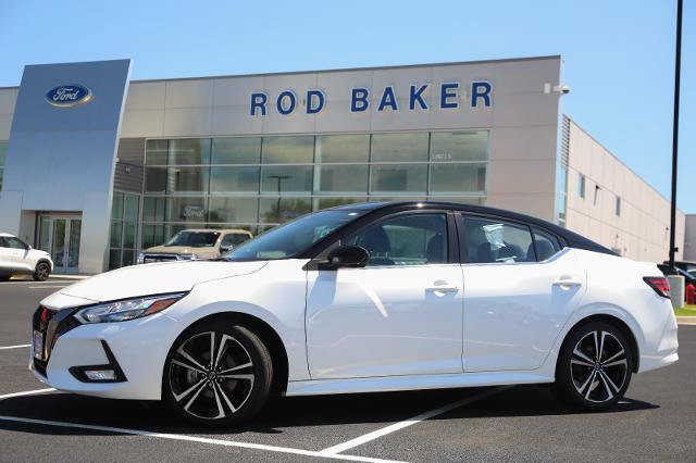 Used 2022 Nissan Sentra SR w/ Electronics Package FWD image 3