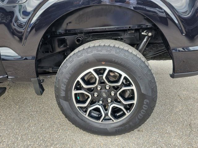 Certified 2022 Ford F150 XLT w/ Equipment Group 302A High image 9