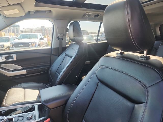 Certified 2023 Ford Explorer Limited w/ Limited Technology Package image 22