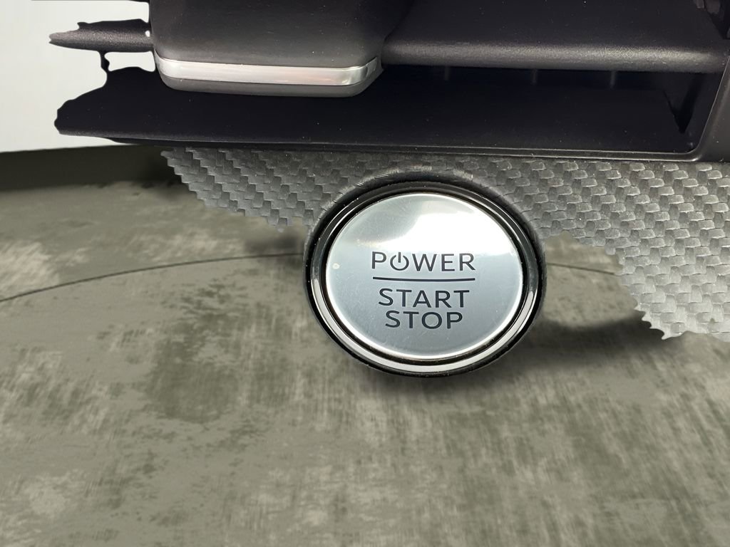 Certified 2025 Ford Mustang Mach-E Premium image 37