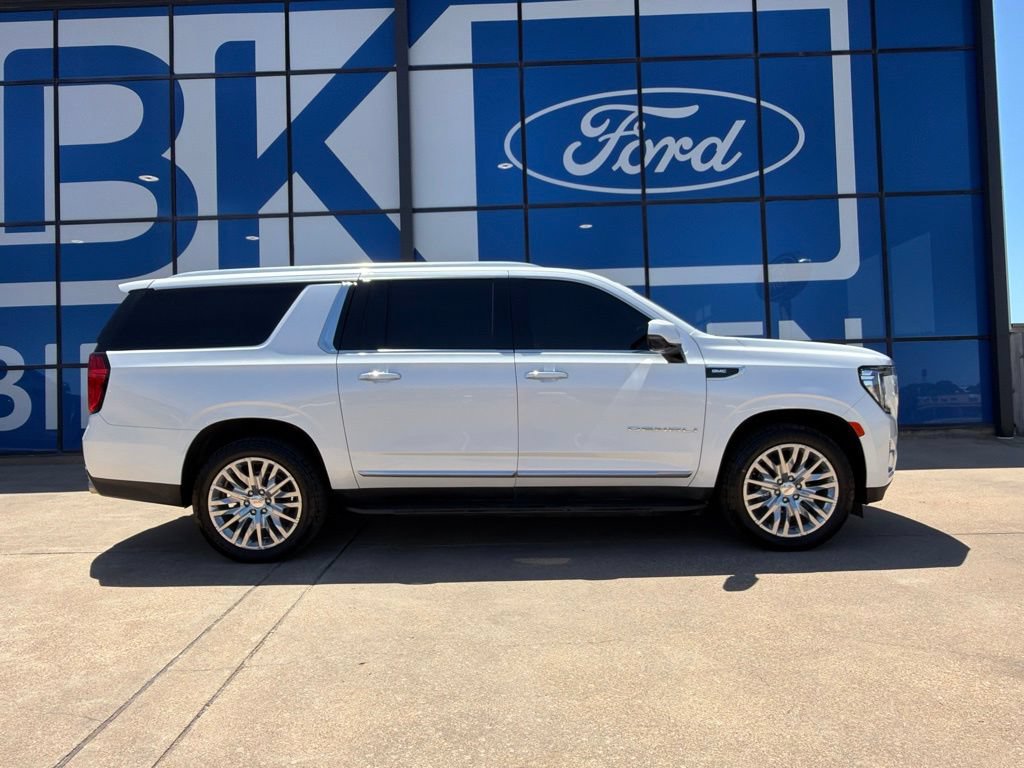 Used 2023 GMC Yukon XL Denali AWD/4WD image 8