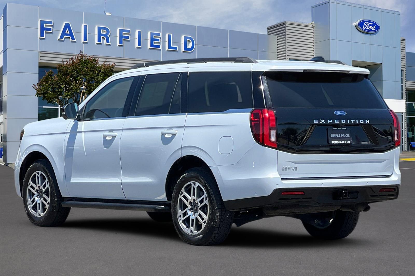 Certified 2025 Ford Expedition Active AWD/4WD image 10