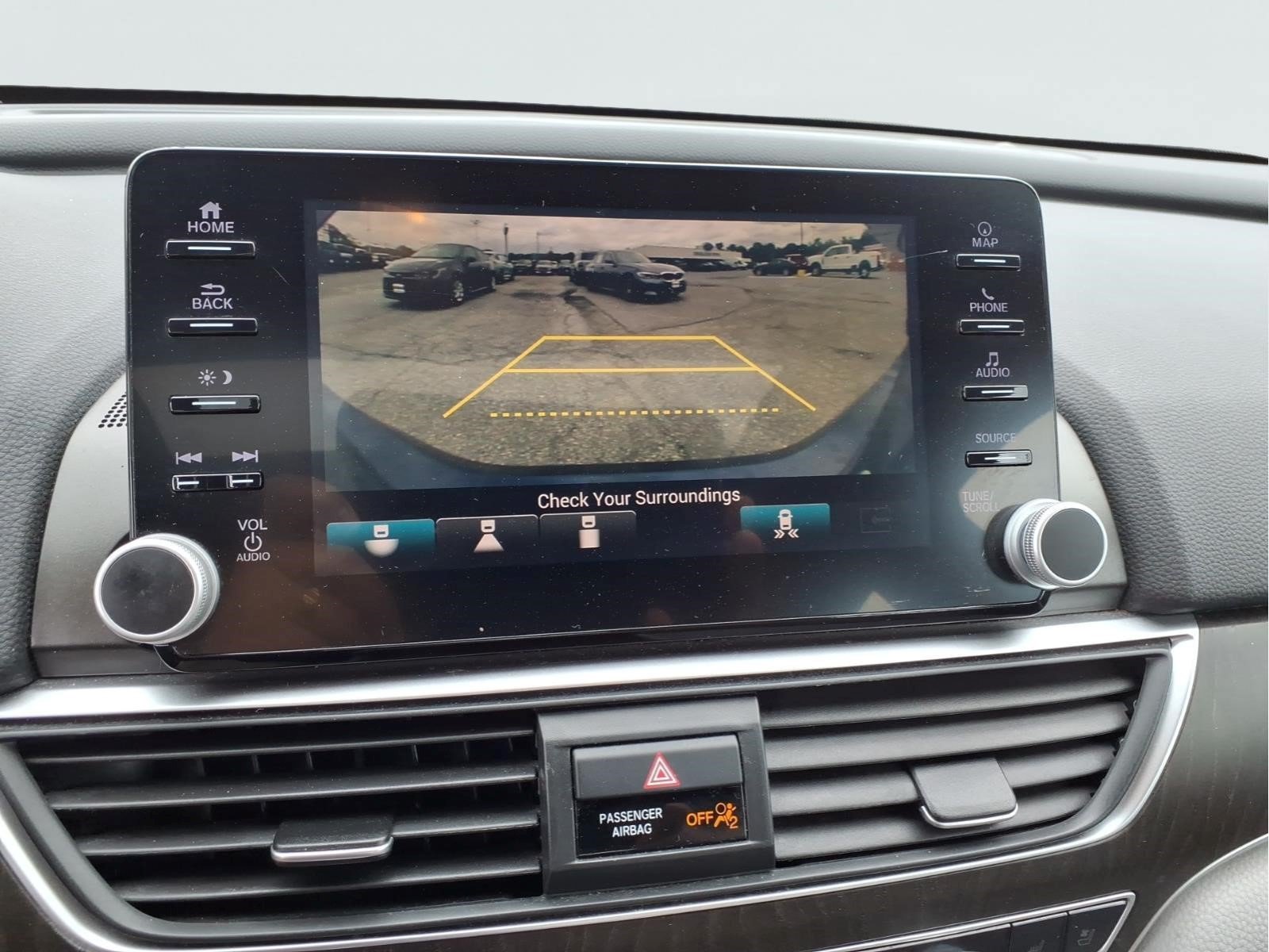 Used 2018 Honda Accord Touring image 25