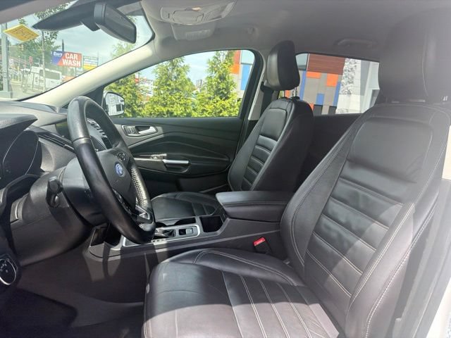 Certified 2019 Ford Escape Titanium AWD/4WD image 11