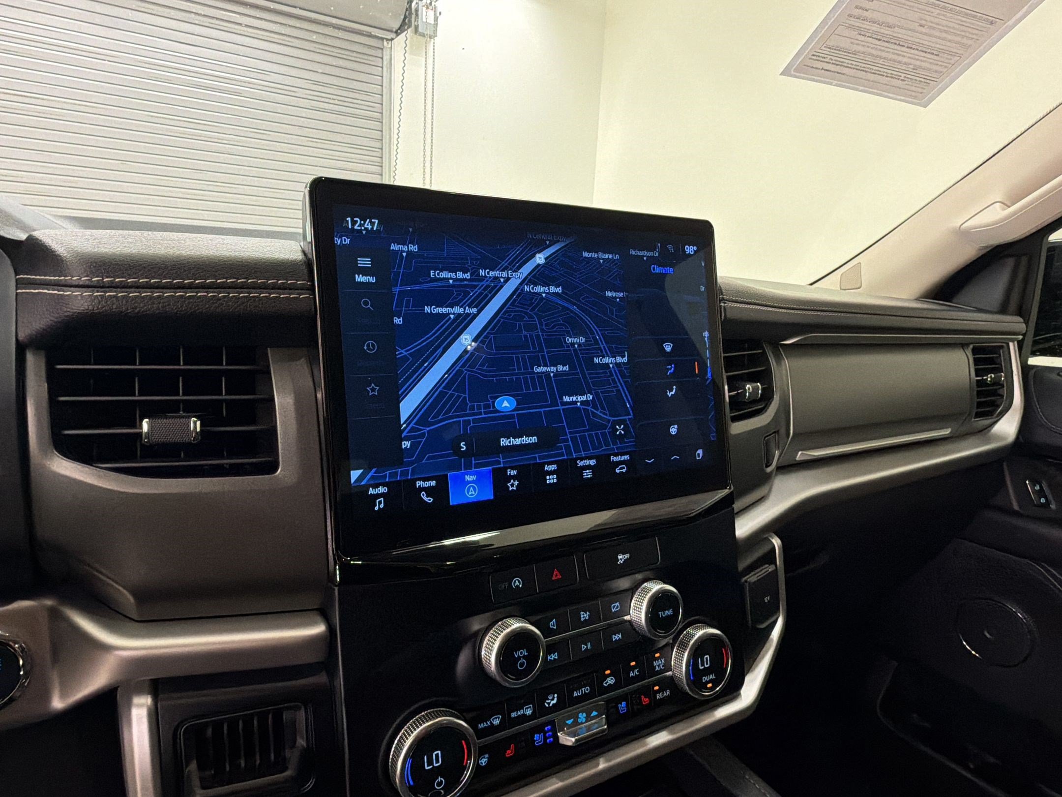 Certified 2024 Ford Expedition XLT RWD image 20