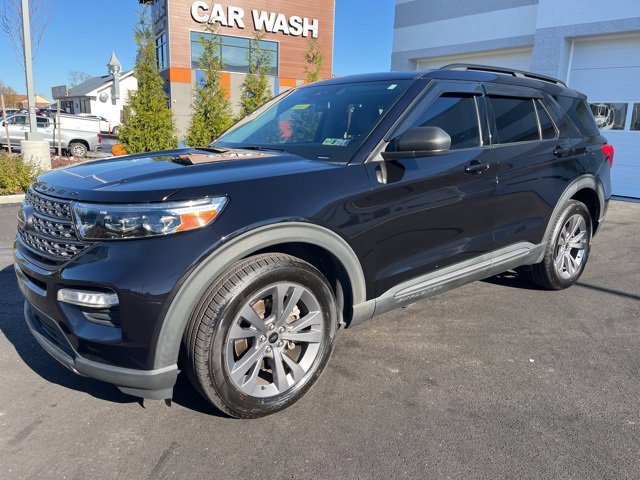 Certified 2021 Ford Explorer XLT w/ Equipment Group 202A image 9